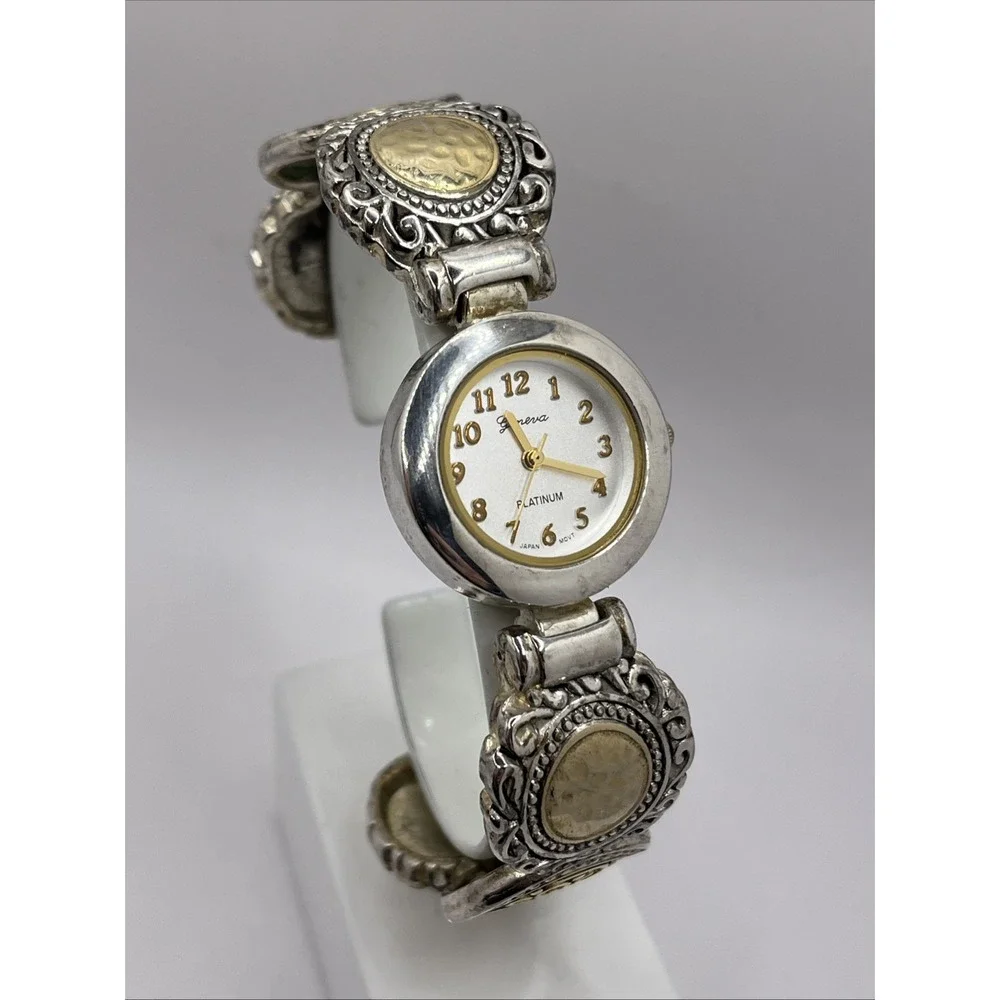 Geneva Platinum Women's Watch Cuff Bracelet Silver Tone‎ 26mm - New Battery